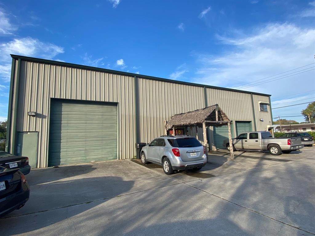 725  Grand Avenue Bacliff Texas 77518, 33