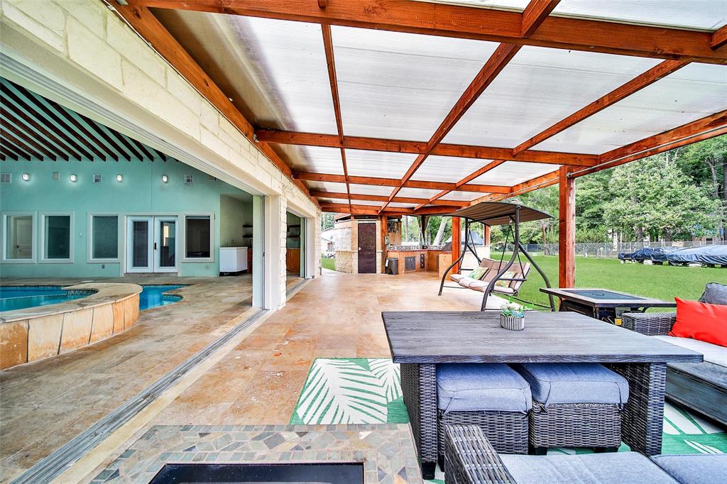 1811 Roman Forest Boulevard
