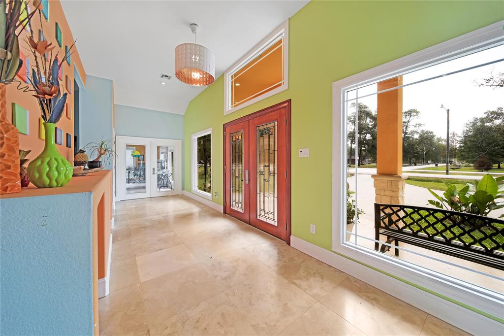1811 Roman Forest Boulevard