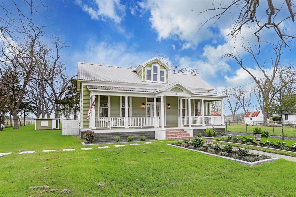 Street view of iconic home