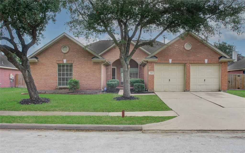 2206  Manchester Lane Pearland Texas 77581, Pearland