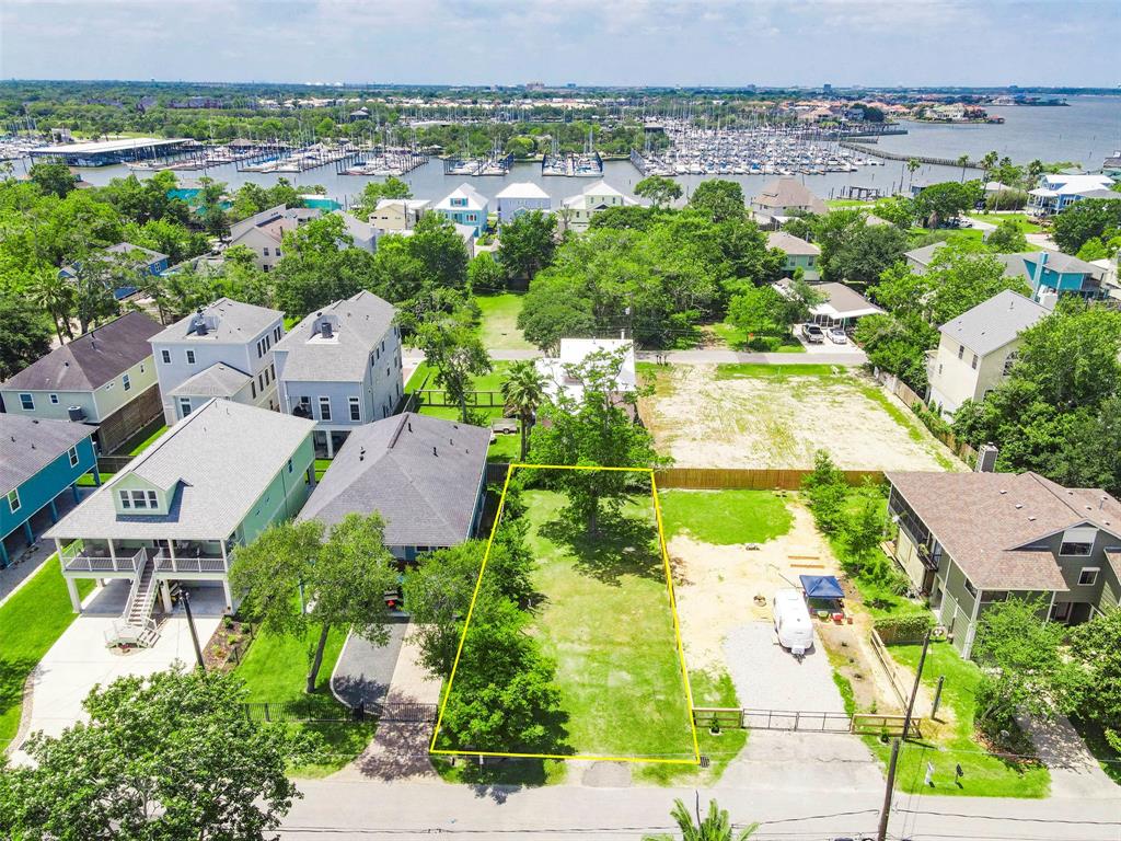 506  Pine Road Clear Lake Shores Texas 77565, Clear Lake Shores