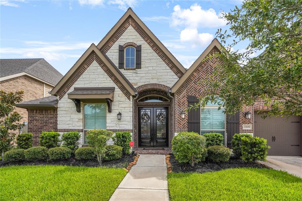 13606  Crystal Palace Lane Pearland Texas 77584, Pearland