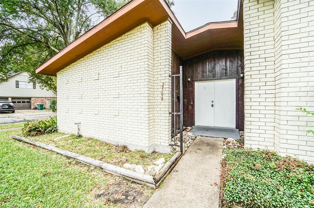 2508 Huckleberry Lane, Pasadena, TX 77502