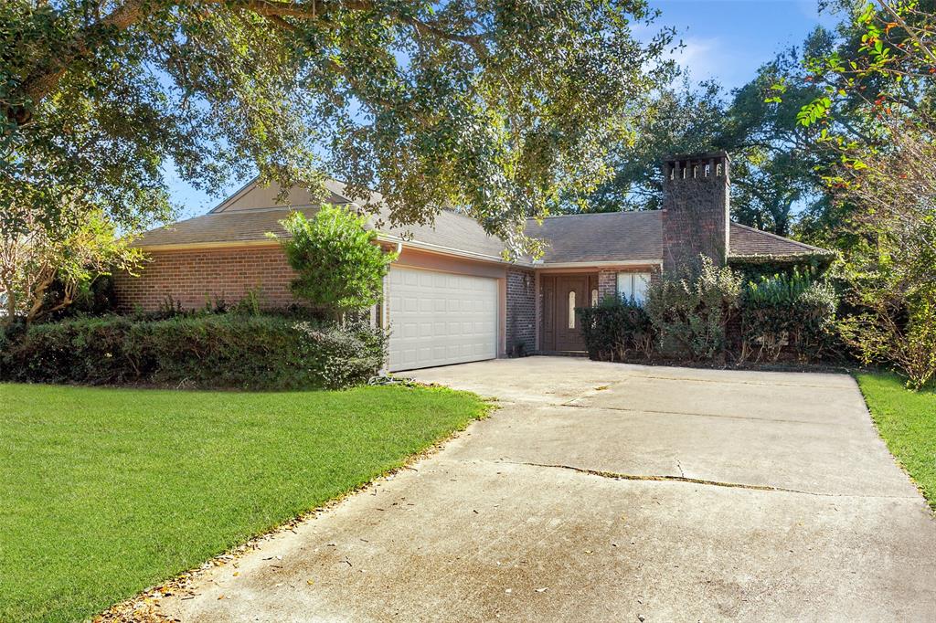 6035 Woodway Drive, Beaumont, TX 77707