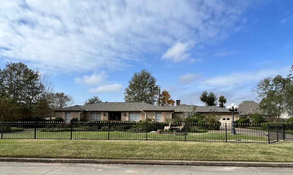 3210  Blossom Drive Beaumont Texas 77705, 51