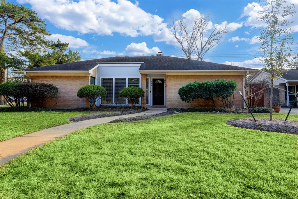 10003  Locke Lane Houston Texas 77042, 22