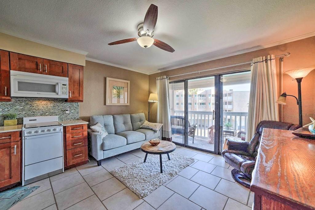 3938  Surfside Boulevard Corpus Christi Texas 78402, 85