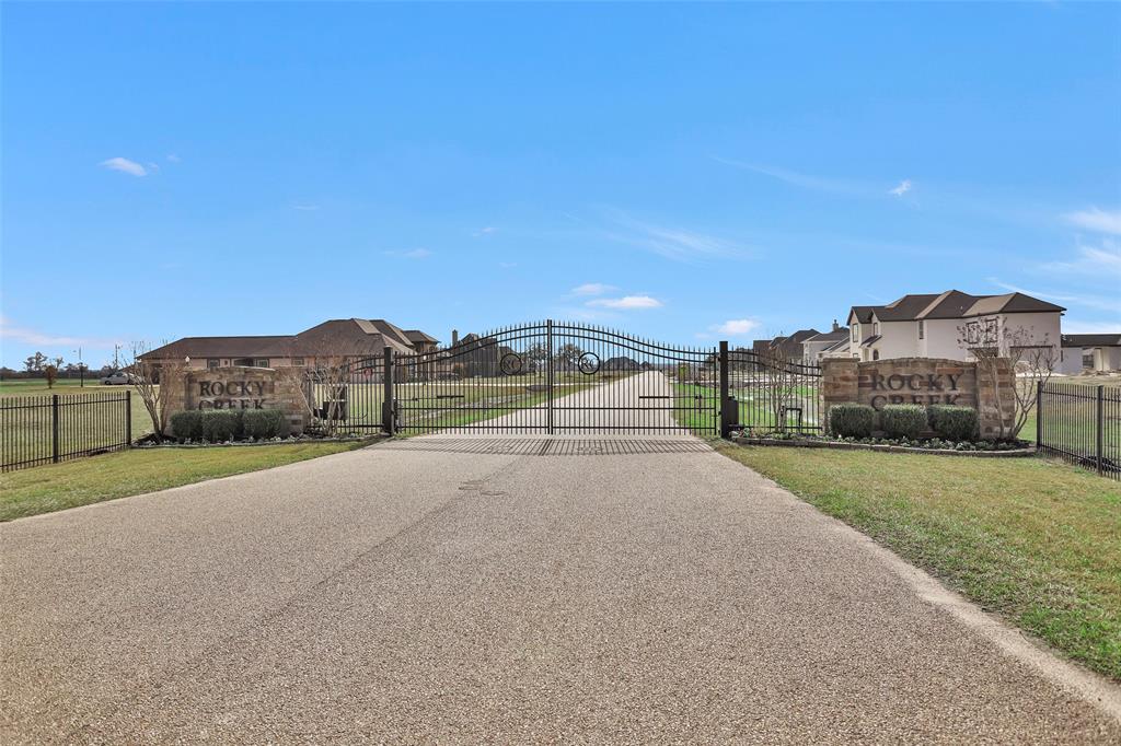 13502 Whispering Sage Drive , Hockley, Texas image 18