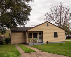 749 Lorraine, Angleton, TX, 77515