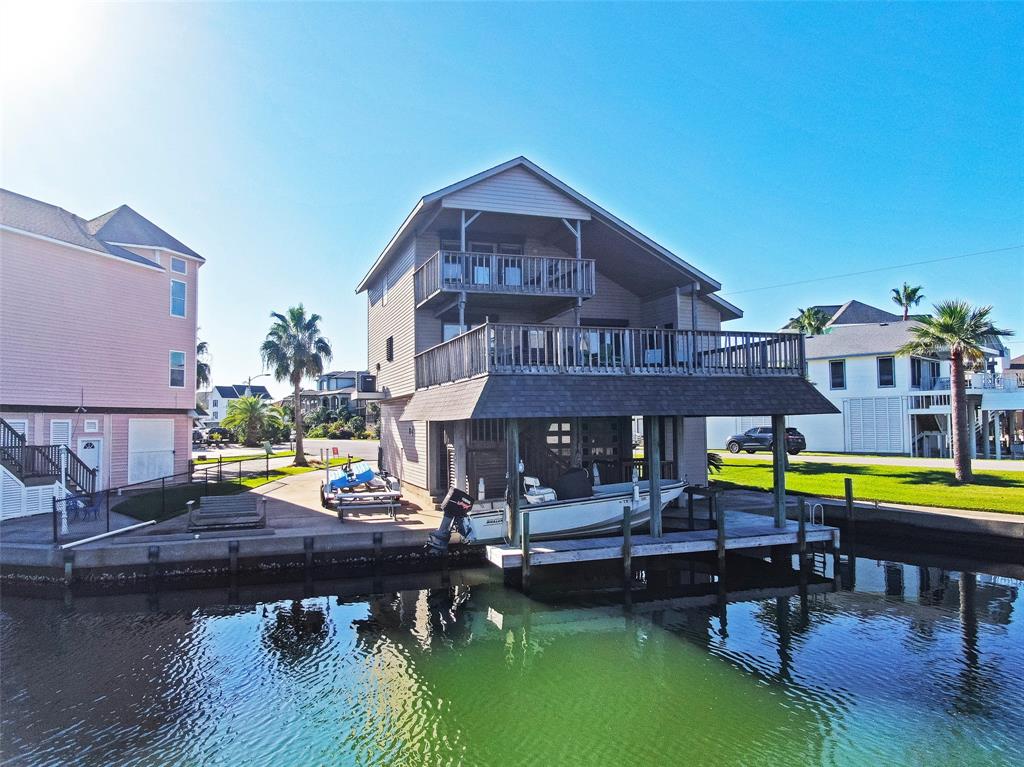 214  Easterly Drive Tiki Island Texas 77554, 33