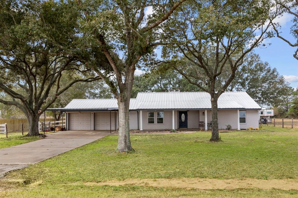 1532  County Rd 92  Cat Spring Texas 78933, 56