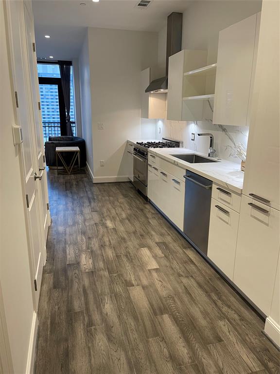 1211 Caroline Street 1602, Houston, TX 77002
