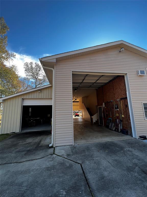 8407  State Highway 75  Huntsville Texas 77340, 43