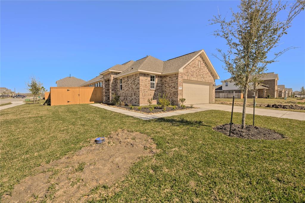 1209  Red Hills Drive Iowa Colony Texas 77583, Iowa Colony
