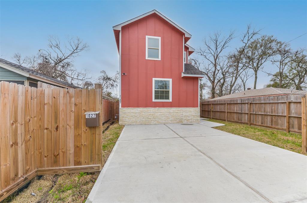 1027  Dolly Wright Street Houston Texas 77088, 11