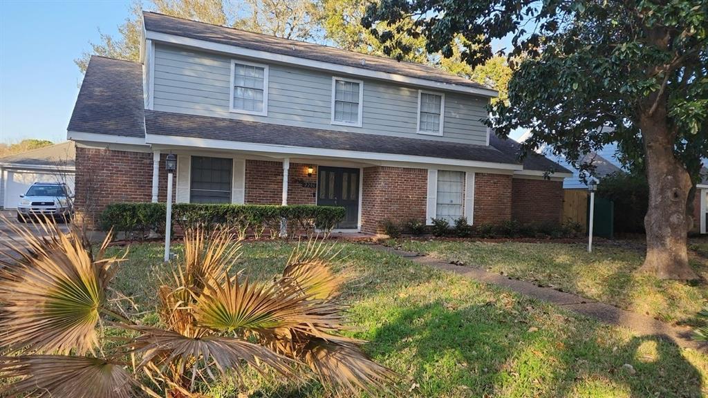 2206  Carriage Lane La Marque Texas 77568, 33