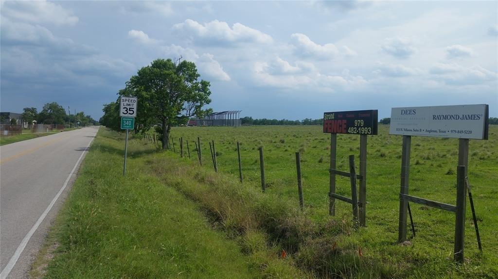 10.929 County Road 341  , Angleton, Texas image 12