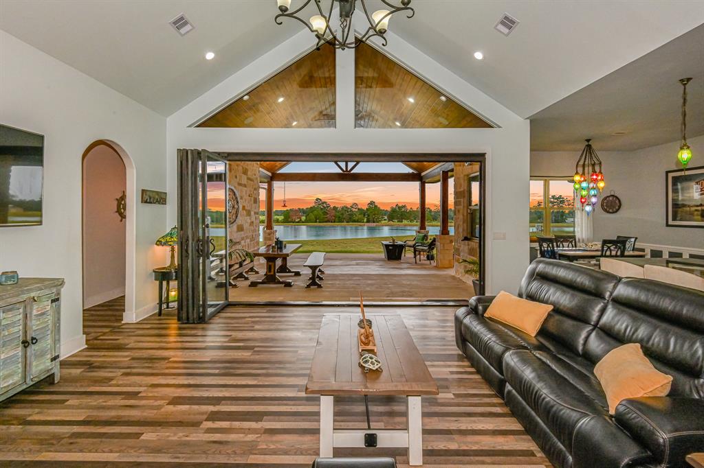 1007  Angel Lane Alleyton Texas 78935, 56