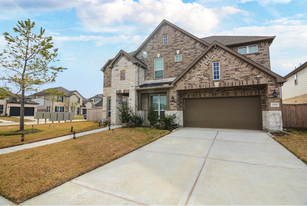 2250  Camden Arbor Trail Pearland Texas 77089, Pearland