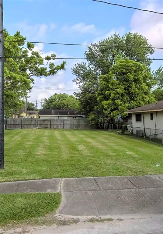 1121 1/2 Beech Street, Baytown 1121 1/2 Beech Street Baytown Texas 77520, 2