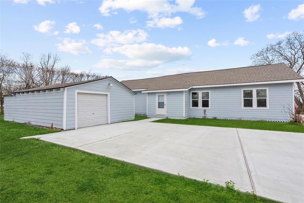 3421  1st Avenue Texas City Texas 77590, 33
