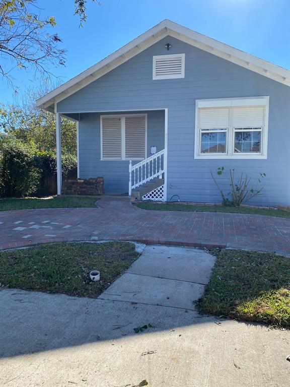 4905 Avenue P, Galveston, TX 77551