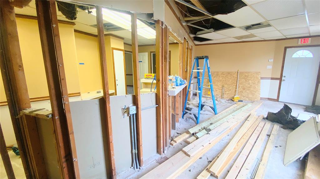 OPPOSITE VIEW OF FRONT ROOM- LOBBY AND RECEPTION