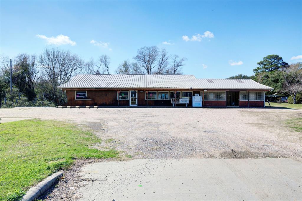 HARD TO FIND- 17 ACRES IN KLEIN ISD!! Approximately 600 feet of frontage on Stuebner Airline between Spring Cypress and 2920. The possibilities are endless with this property! The location cannot be beat! Access to 249/99/45 all within minutes! These 17+ acres provide ample space to make it your own! Open the next great family friendly restaurant with a huge area for kids to play! Farming, horses, cattle, whatever you desire! NO RESTRICTIONS!