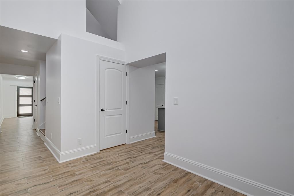 Photo #8: 56157591 Listing 