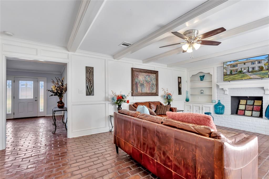 View of the living room facing the entrance of the home
