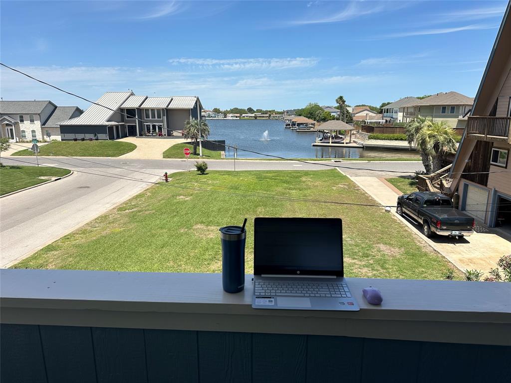 Great spot to work from home!