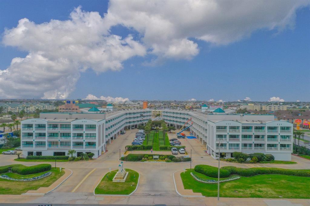 6102  Seawall Blvd  Galveston Texas 77551, 33