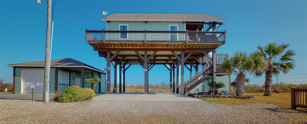 1024 Faggards RD, Gilchrist, TX 77617