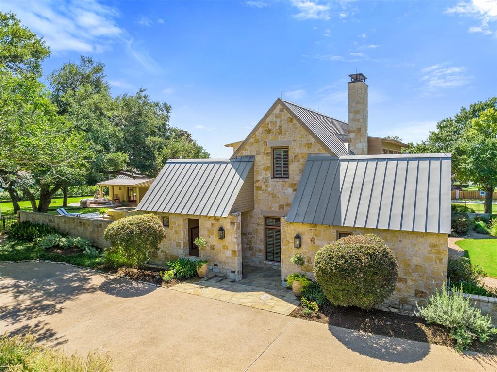 2320 Gun And Rod Circle, Brenham, TX 77833