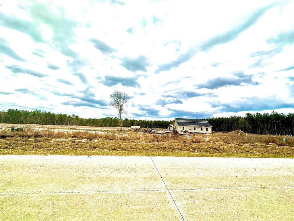 1761  Road 5740  Cleveland Texas 77327, Cleveland