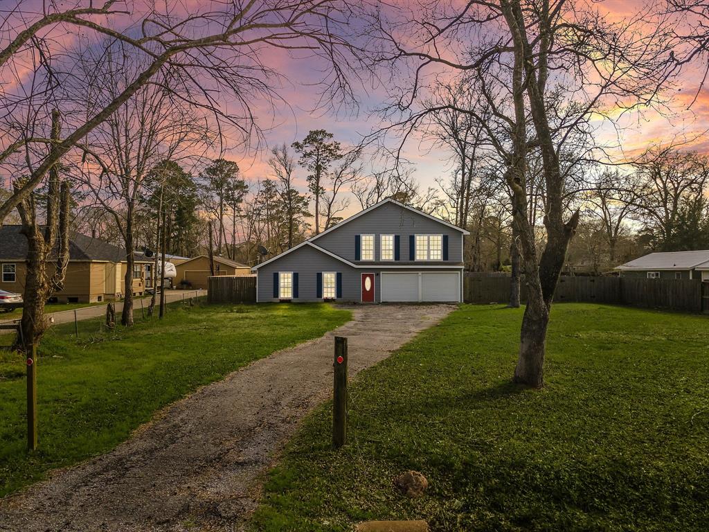 4938 Magnolia Ln, Old RiverWinfree, TX 77535