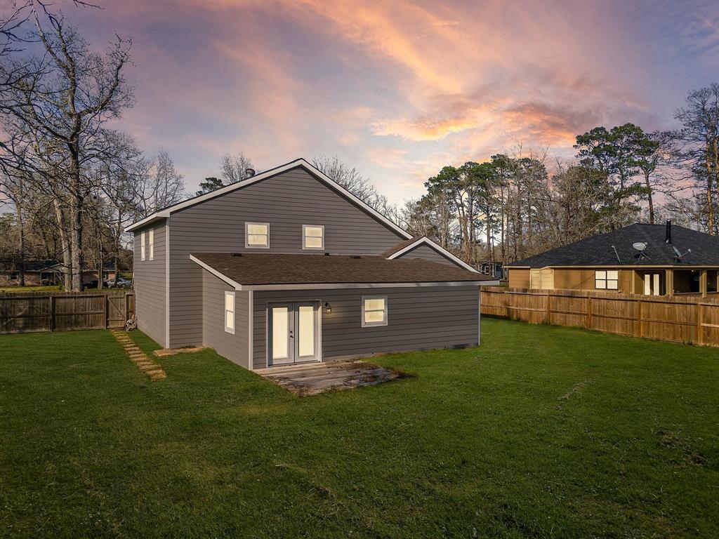 4938 Magnolia Ln, Old RiverWinfree, TX 77535