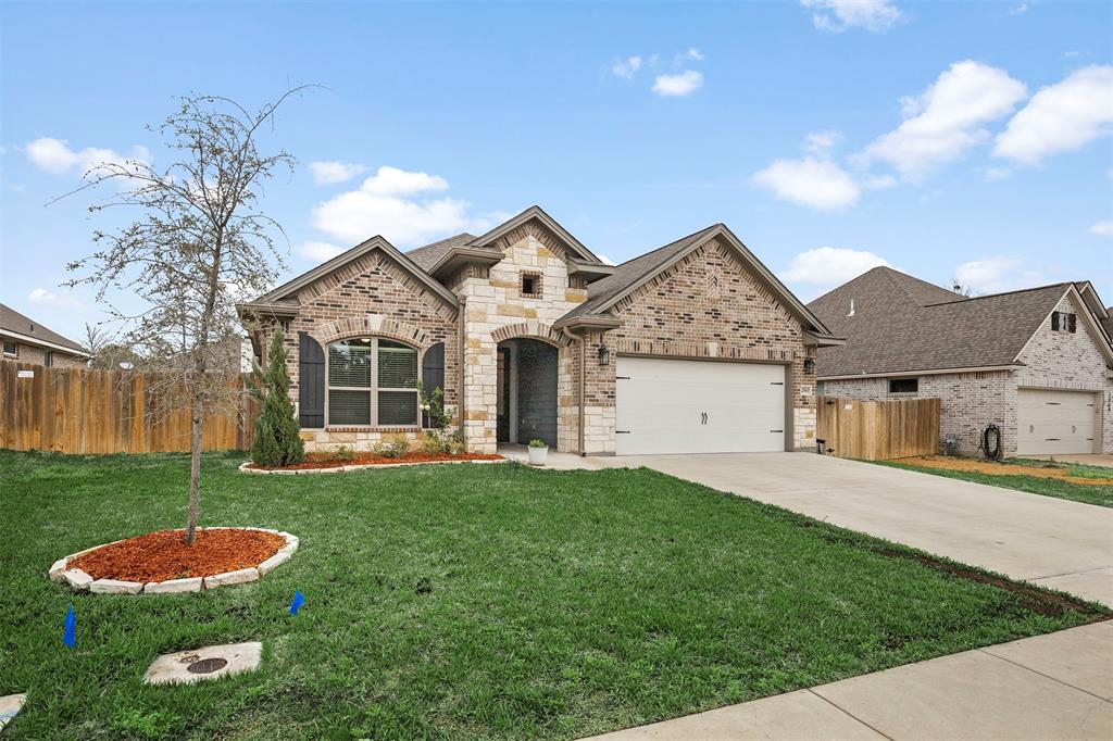 2960 Archer Drive, Bryan, TX 77808
