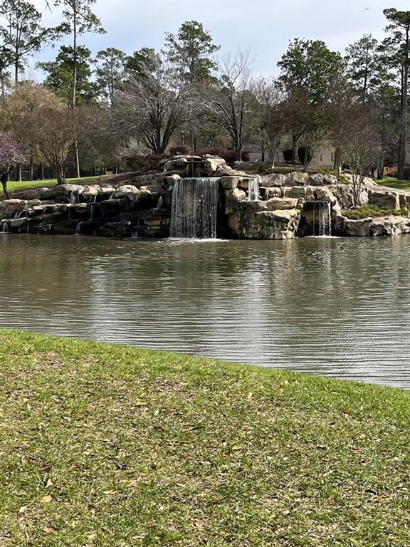 8002 Marshalls Falls Drive, Spring, TX 77379