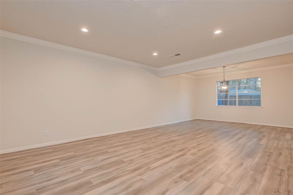 2002 Laurel Hill Drive, Houston, TX 77339