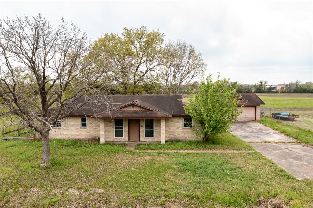 11026 Bois D Arc Street, La Porte, TX 77571