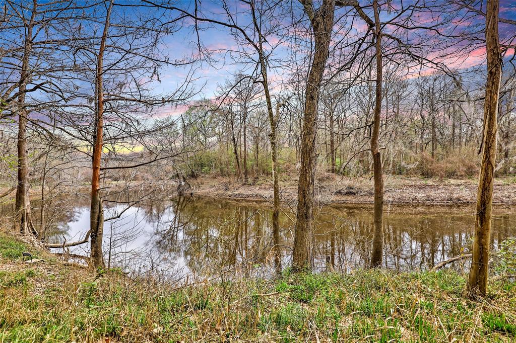 1249 County Road 2306, Cleveland 1249 County Road 2306 Cleveland Texas 77327, 52