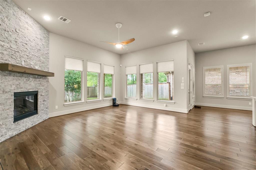 Wood floors are impeccable.