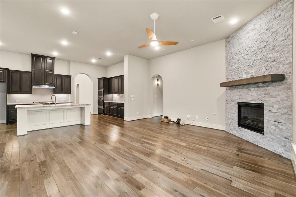 Wonderful fire place and a seller-upgraded fan.