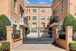3914 Main, Houston, TX 77027
