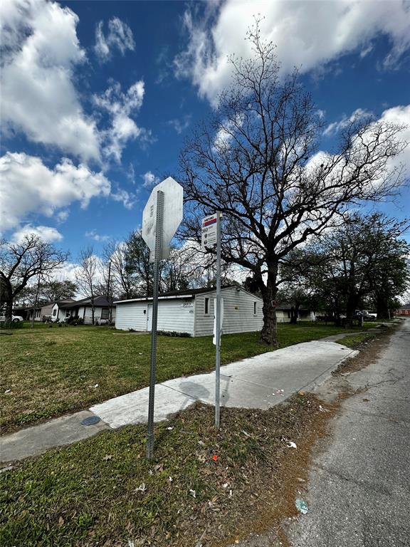 4741 Doolittle Blvd, Houston, TX 77033