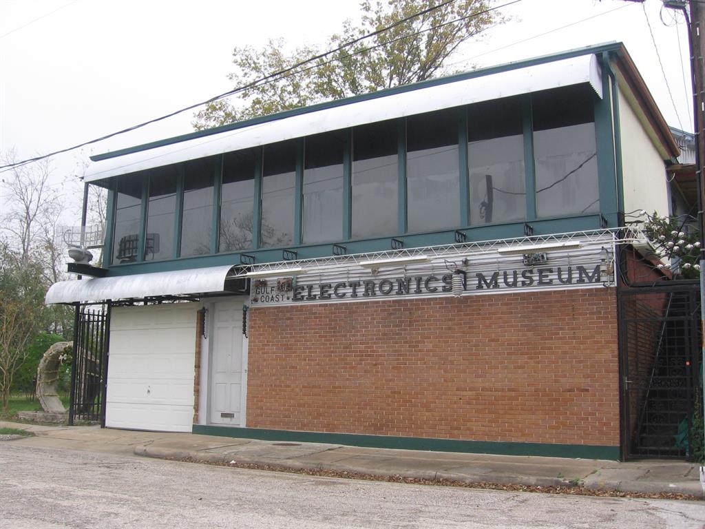 1110  Winbern street  Houston Texas 77004, Houston