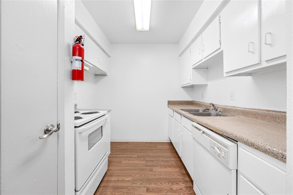Photo #5: 55579353 Listing 