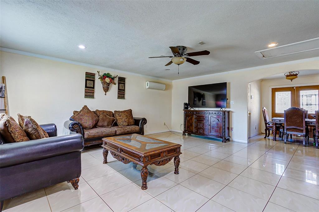3725 Ramsey Drive, Pasadena, TX 77503